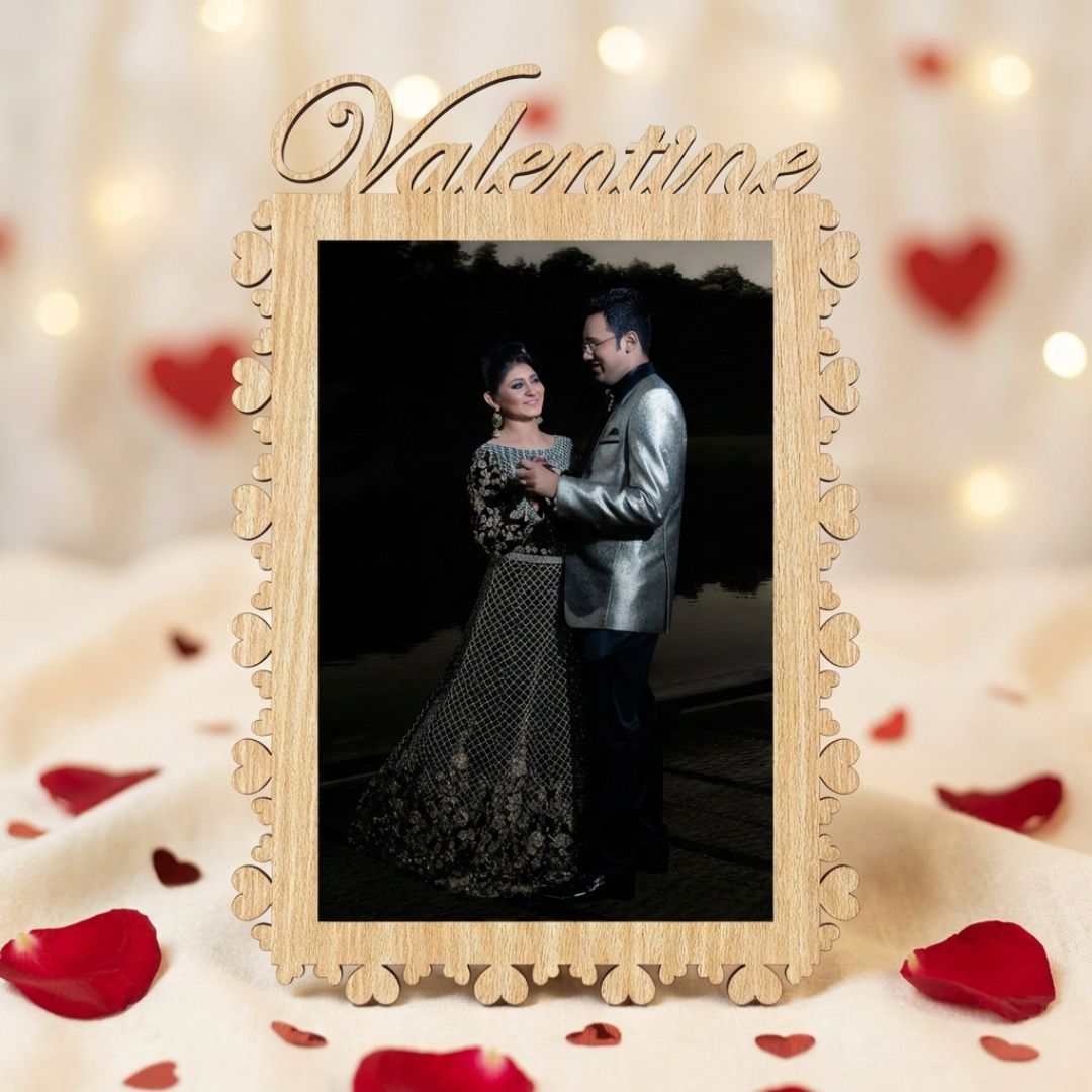 Valentino Red - Bespoke Heart-Carved Keepsake Photo Frame