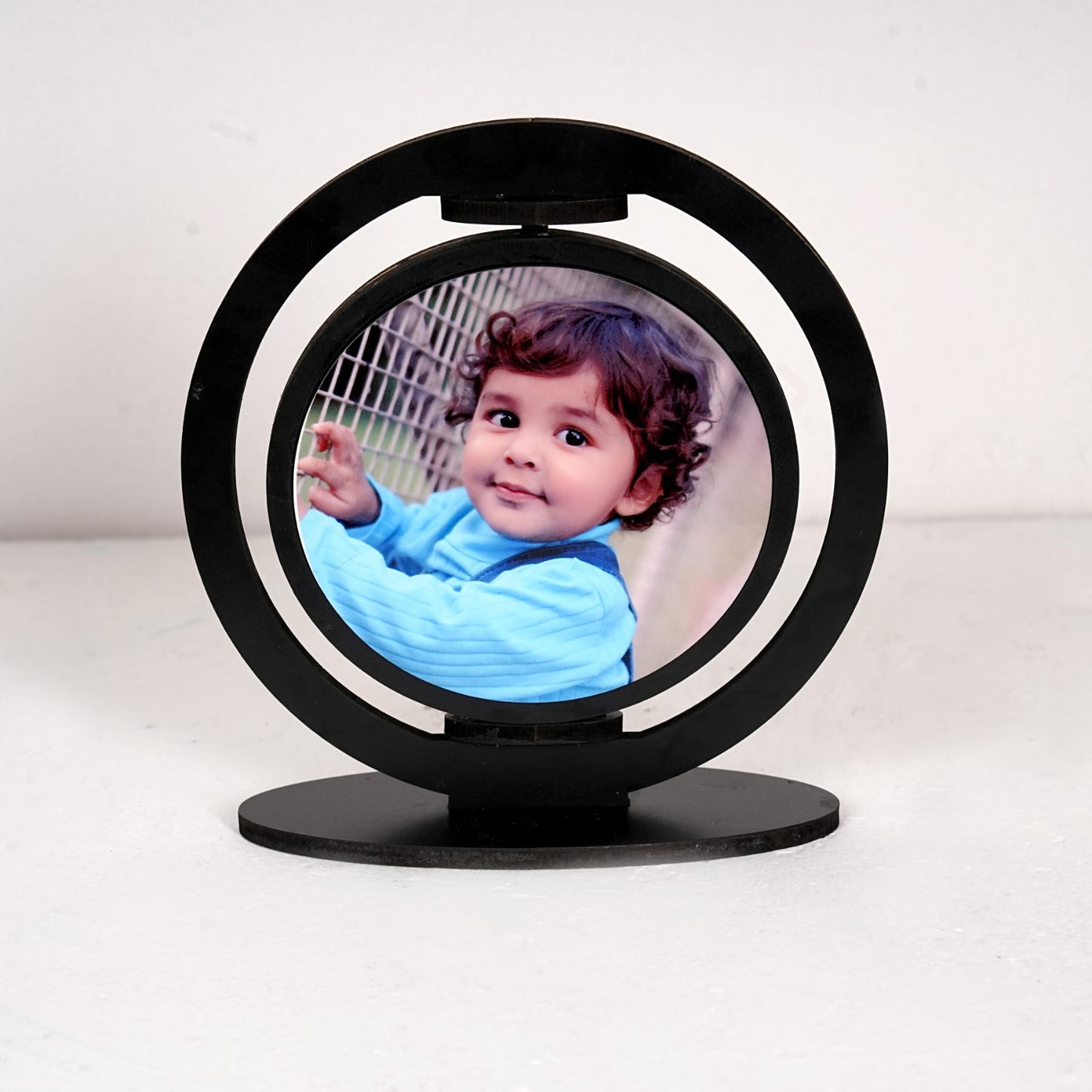 Modern Table-Top Photo Frame