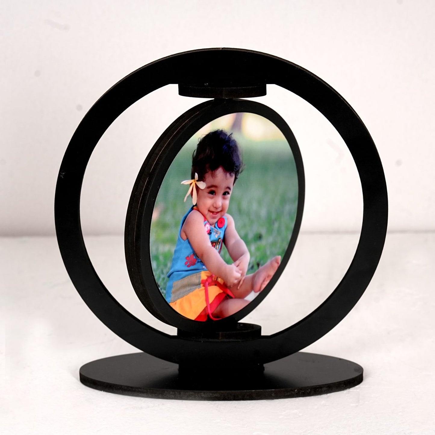 Modern Table-Top Photo Frame